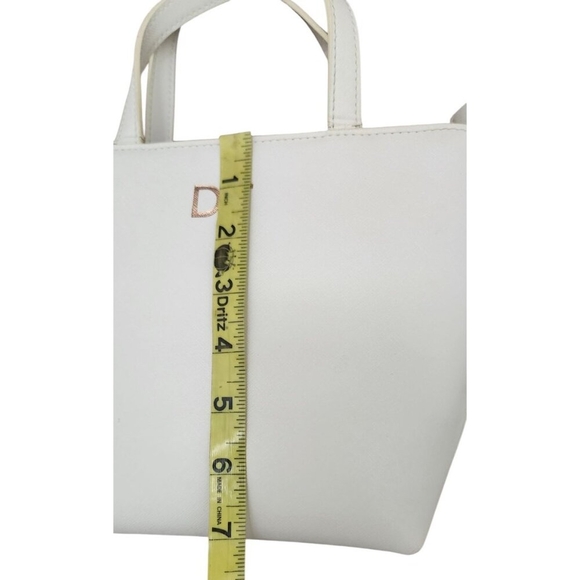 TDE White Structured Leather Tote Bag DT Logo Gold Hardware Crossbody Strap - Picture 13 of 15